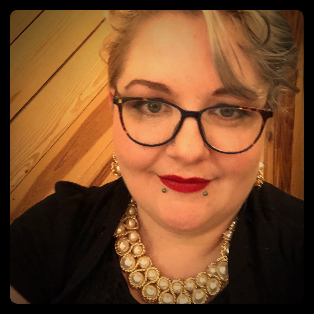 Meet your Posher, Magda